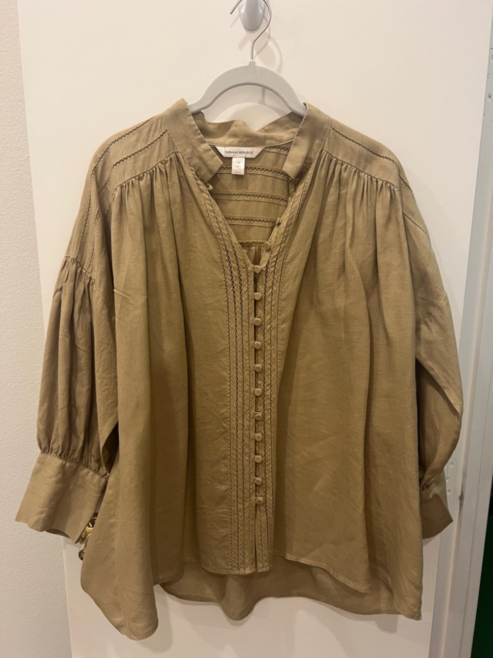 Banana Republic Linen Poet’s Blouse